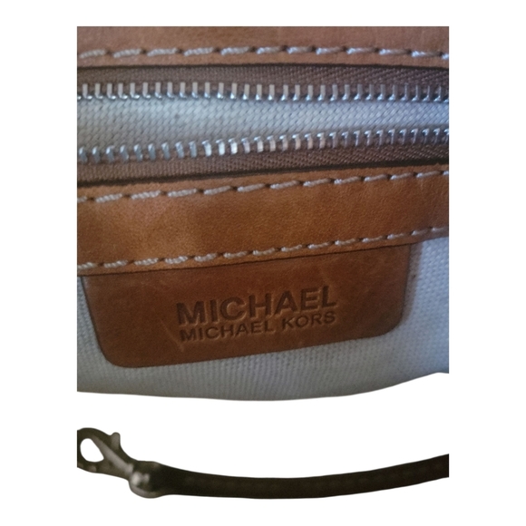 Michael Kors  Astor Tan Pebbled Leather Hobo Vintage Y2K Silver Studded Handb… - Picture 4 of 7